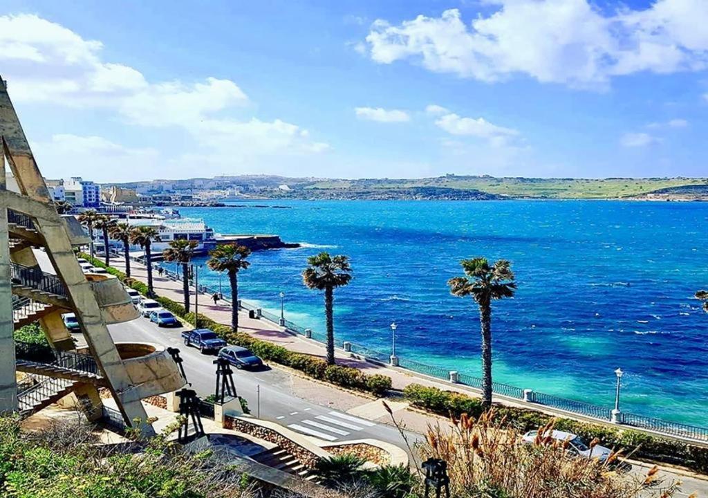 Apartment 5 Mins Away From The Beach. Bahía de San Pablo Exterior foto